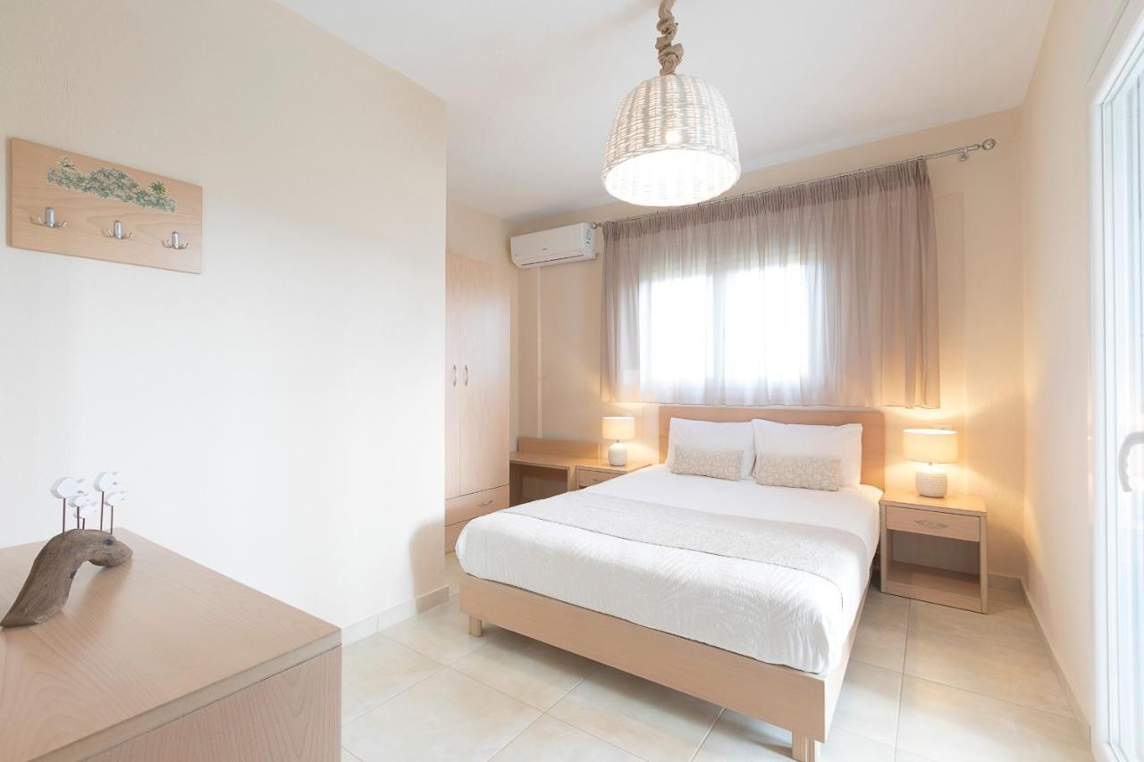 Palm Tree Maisonettes #Feelslikehome Ormos Panagias Exterior foto